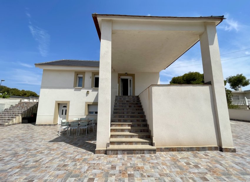 Reventa - Villa - Torrevieia - Los Balcones