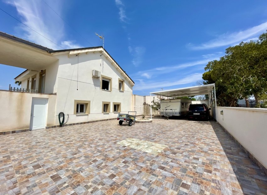 Reventa - Villa - Torrevieia - Los Balcones