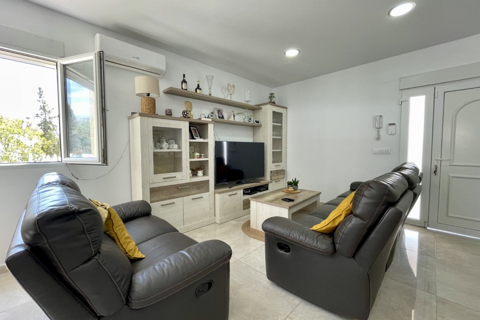 Reventa - Villa - Torrevieia - Los Balcones