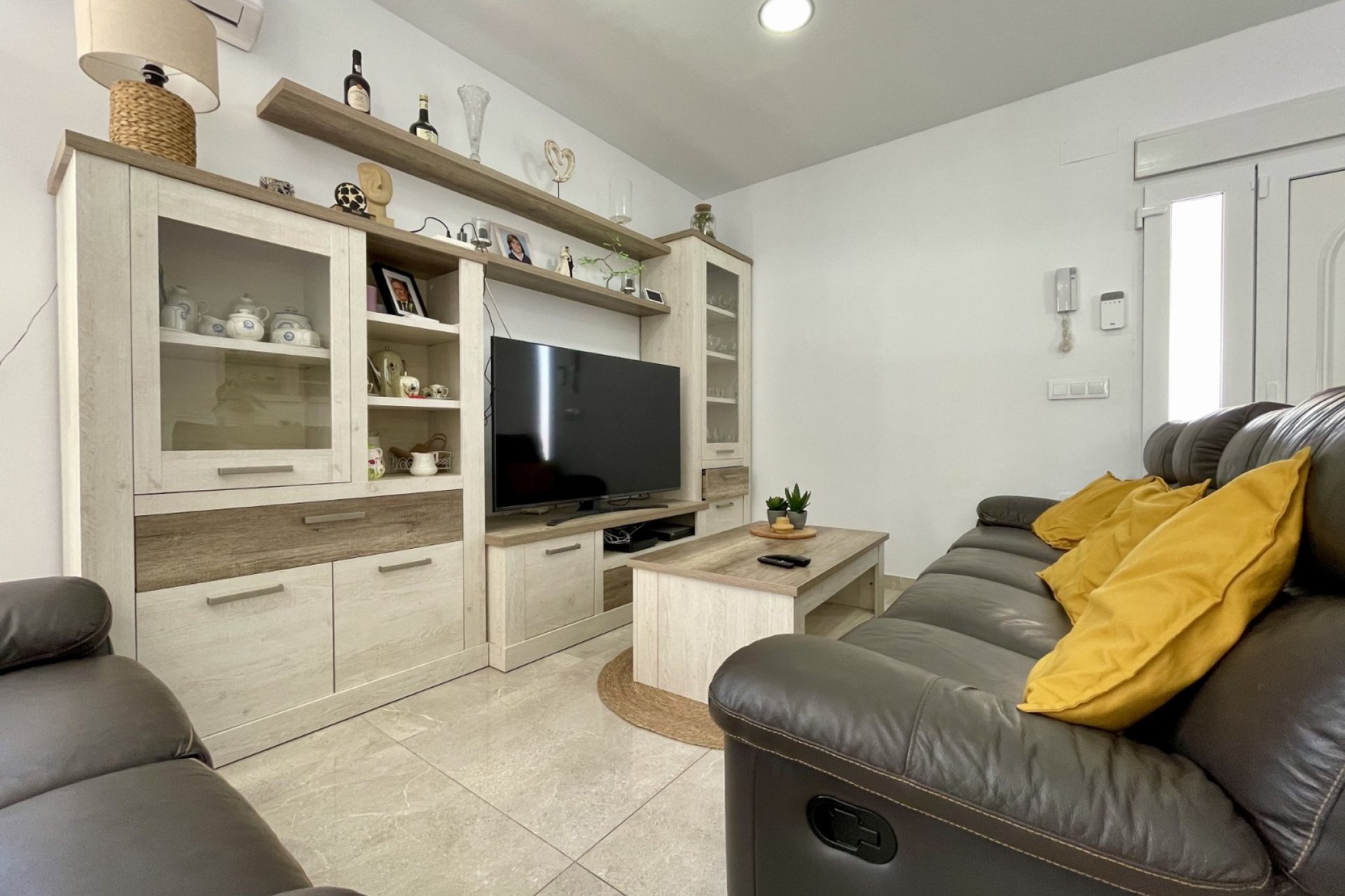 Reventa - Villa - Torrevieia - Los Balcones