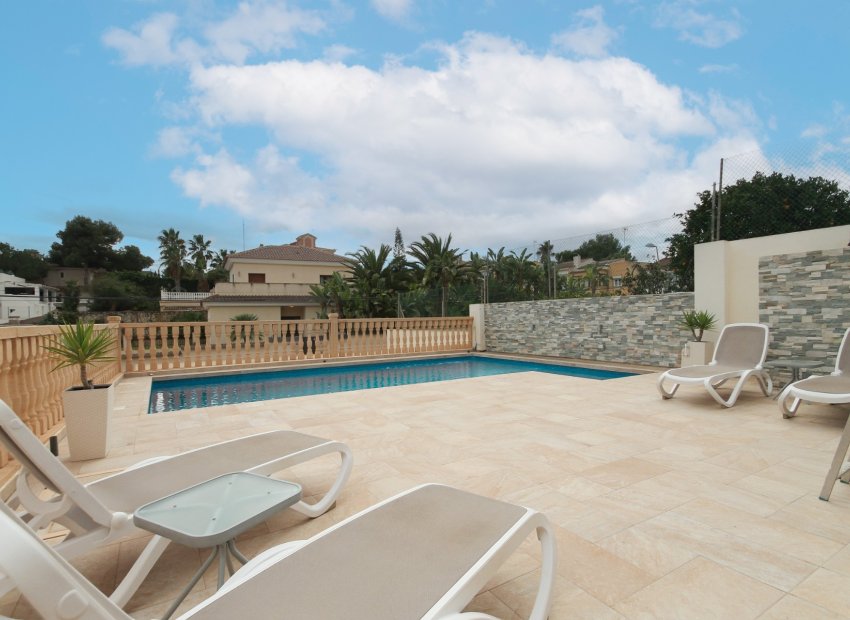 Reventa - Villa - Torrevieia - Los Balcones