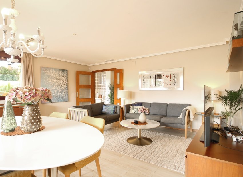 Reventa - Villa - Torrevieia - Los Balcones