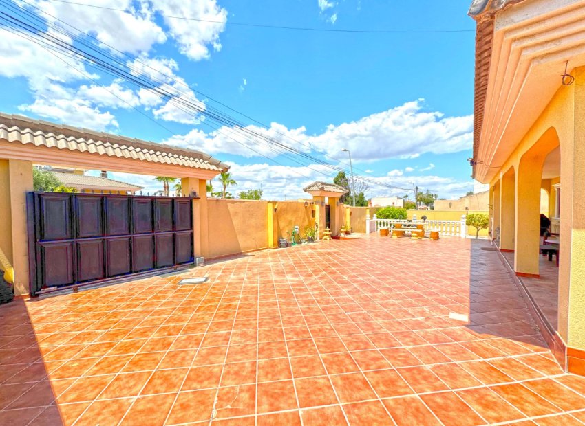 Reventa - Villa - Torrevieia - Los Balcones