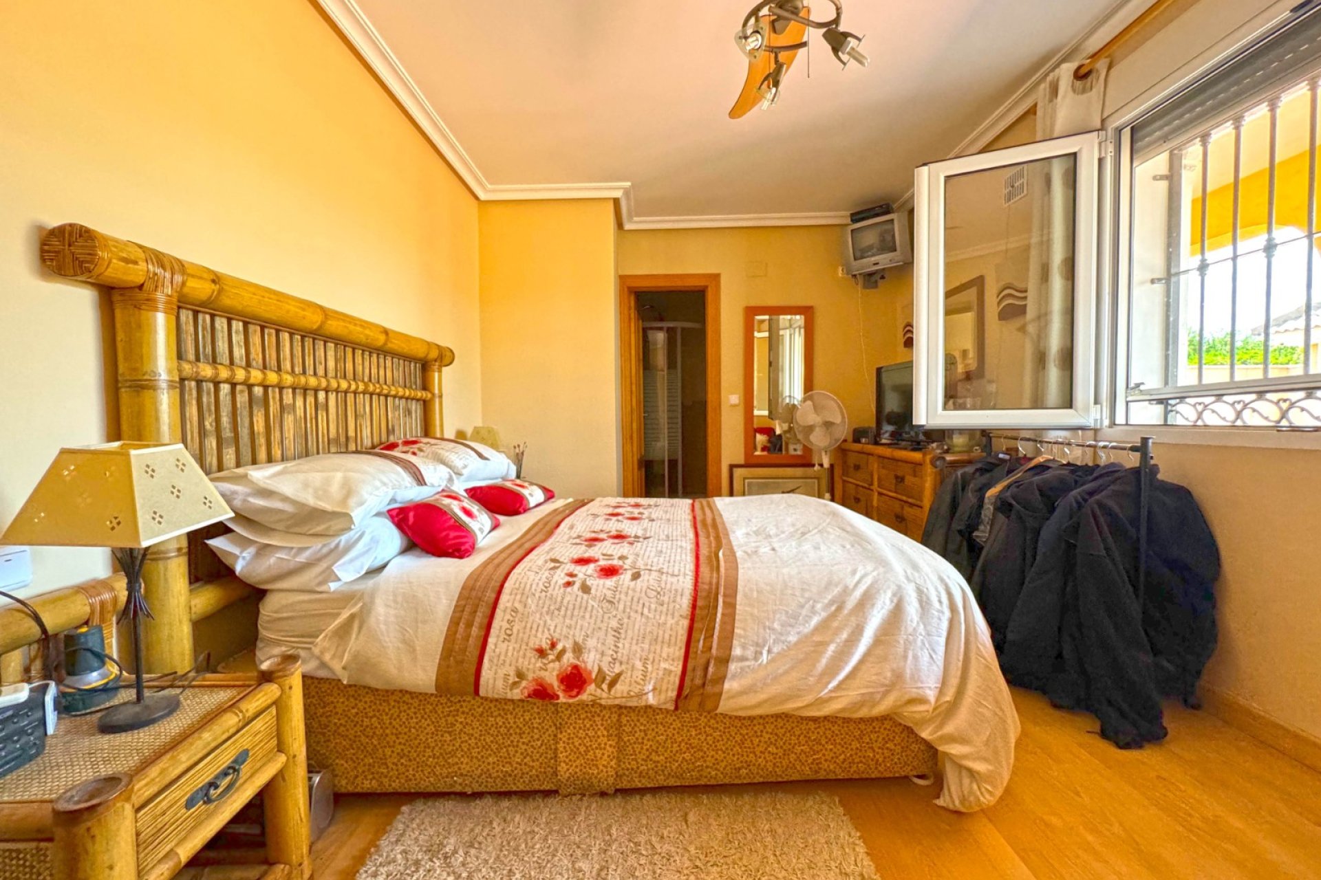 Reventa - Villa - Torrevieia - Los Balcones