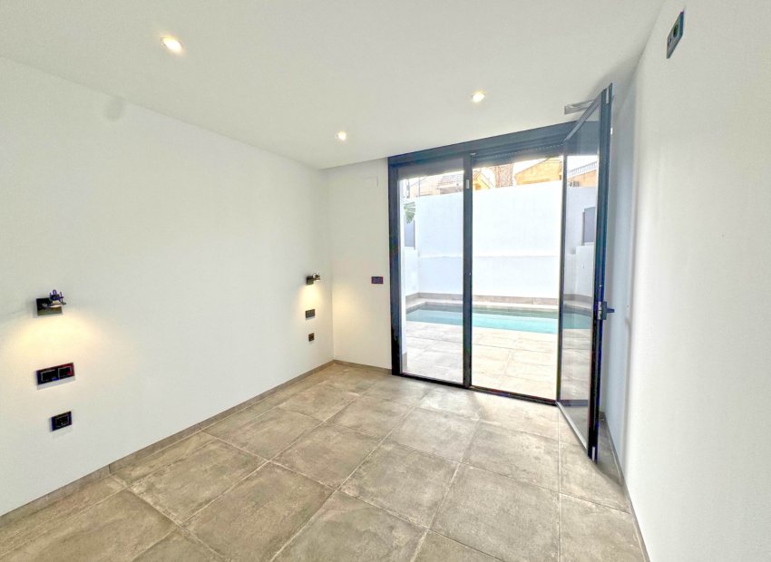 Reventa - Villa - Torrevieia - Los Balcones