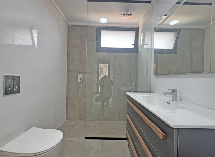 Reventa - Villa - Torrevieia - Los Balcones