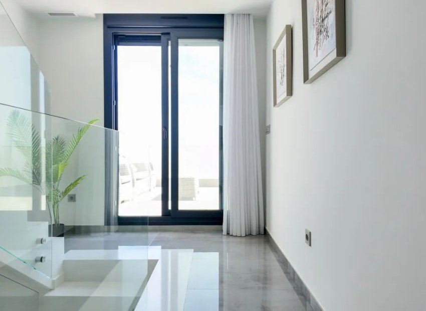 Reventa - Villa - Torrevieia - Los Balcones