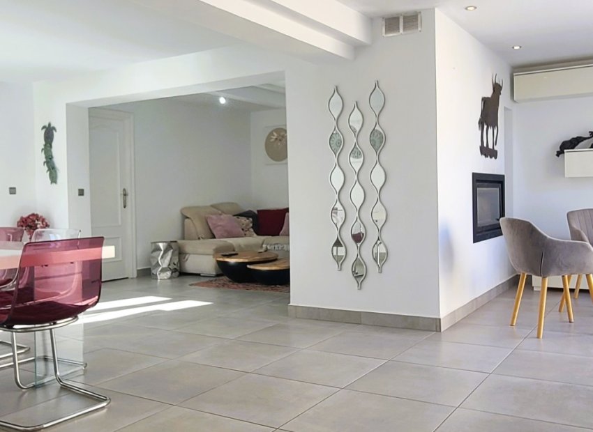 Reventa - Villa - Torrevieia - Los Balcones