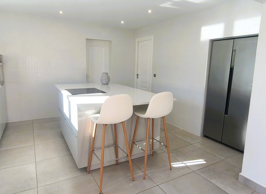 Reventa - Villa - Torrevieia - Los Balcones