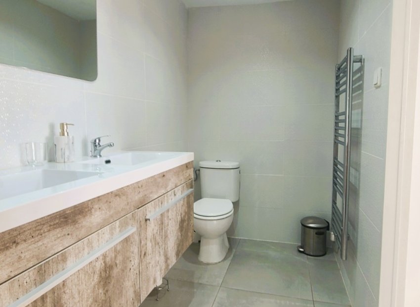 Reventa - Villa - Torrevieia - Los Balcones