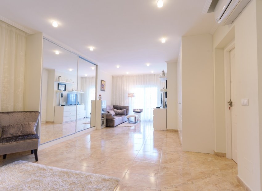 Reventa - Villa - Torrevieia - Los Balcones