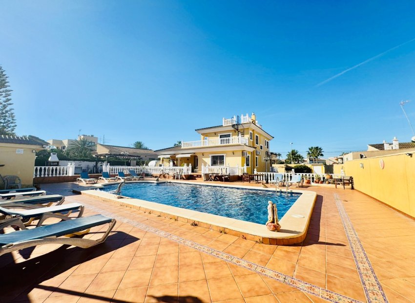 Reventa - Villa - Torrevieia - Los Balcones