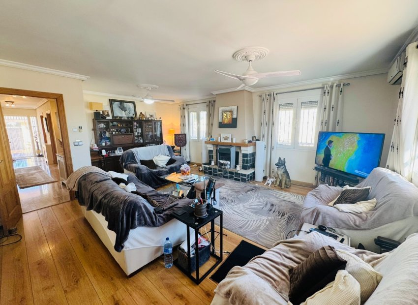 Reventa - Villa - Torrevieia - Los Balcones