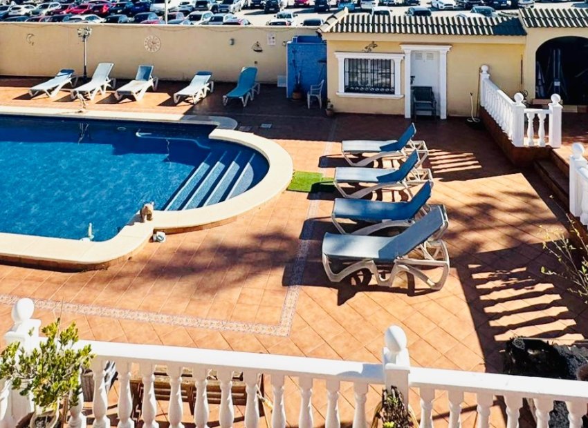 Reventa - Villa - Torrevieia - Los Balcones