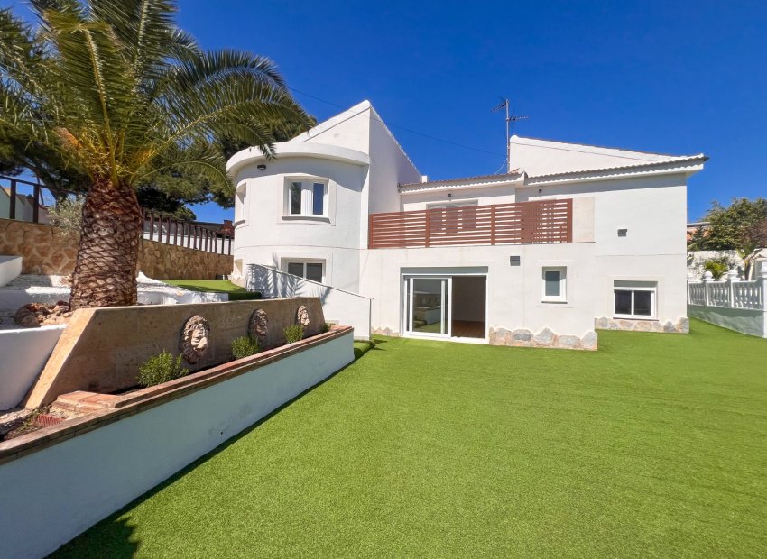 Reventa - Villa - Torrevieia - Los Balcones