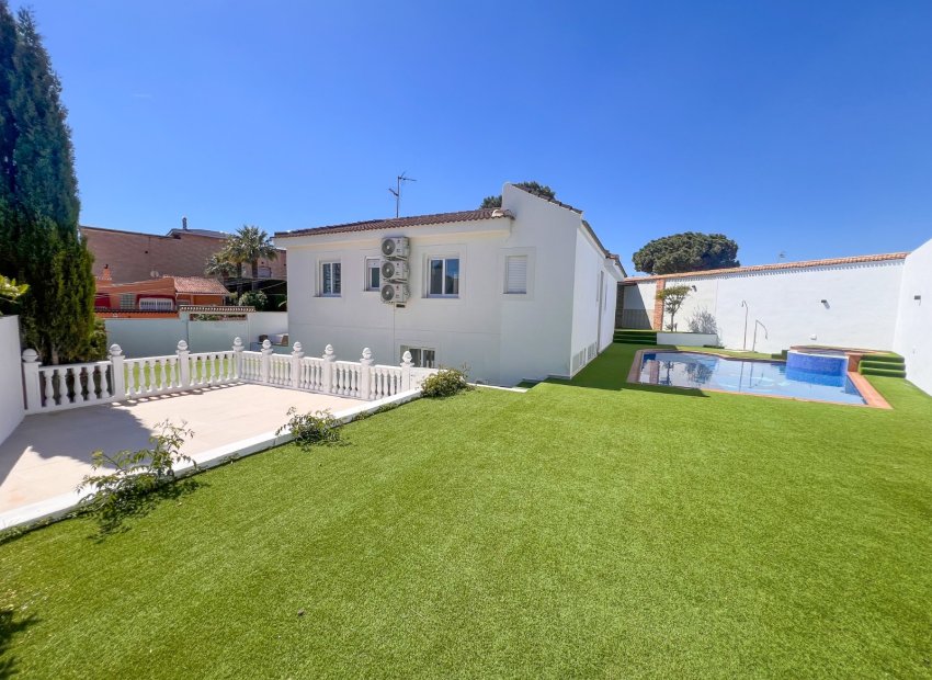 Reventa - Villa - Torrevieia - Los Balcones