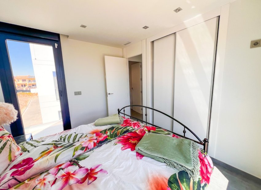 Reventa - Villa - Torrevieia - Los Balcones