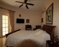 Reventa - Villa - Torrevieia - Punta Prima