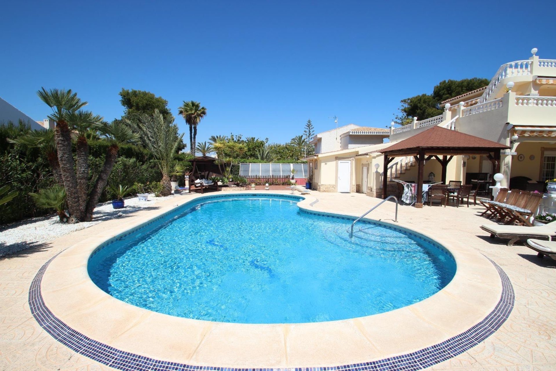 Reventa - Villa - Torrevieia - Punta Prima
