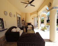 Reventa - Villa - Torrevieia - Punta Prima