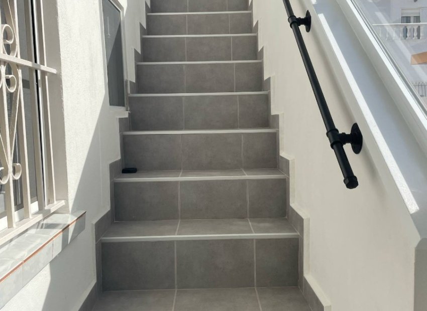 Reventa - Villa - Torrevieia - San Luis