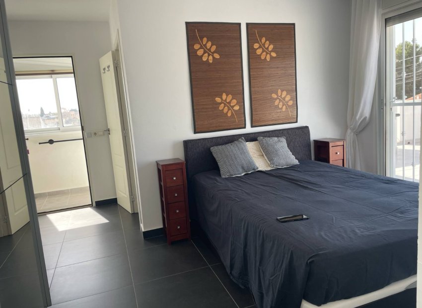 Reventa - Villa - Torrevieia - San Luis