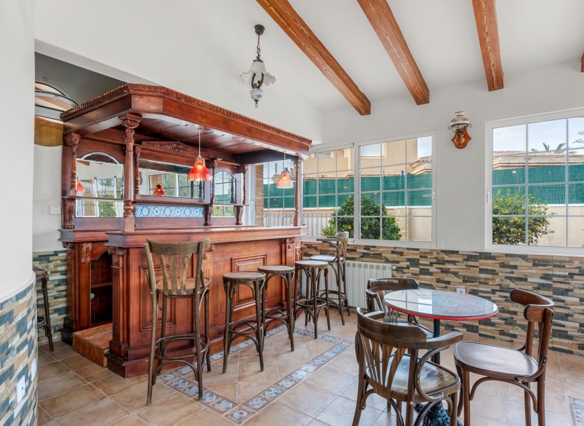 Reventa - Villa - Torrevieia - Torrevieja