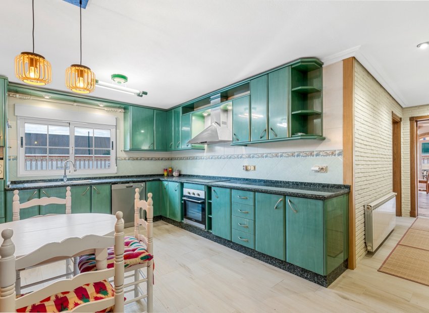 Reventa - Villa - Torrevieia - Torrevieja