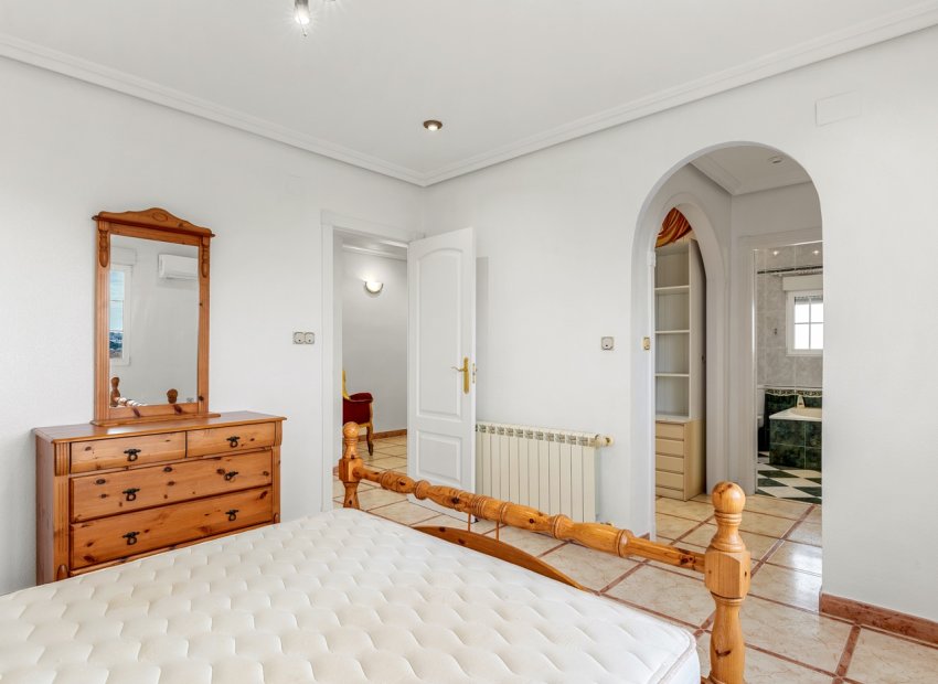 Reventa - Villa - Torrevieia - Torrevieja