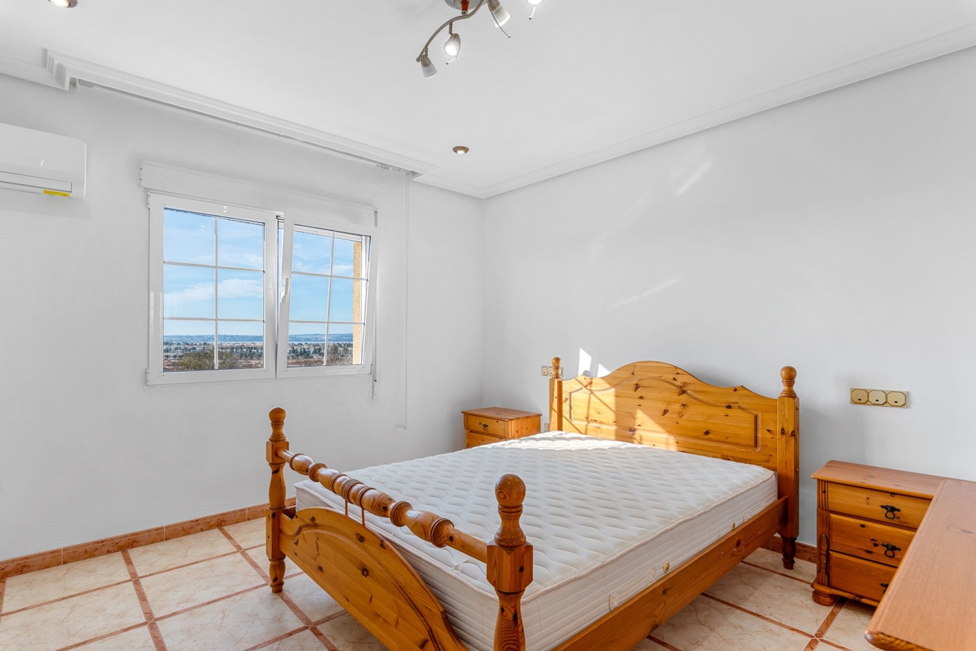 Reventa - Villa - Torrevieia - Torrevieja