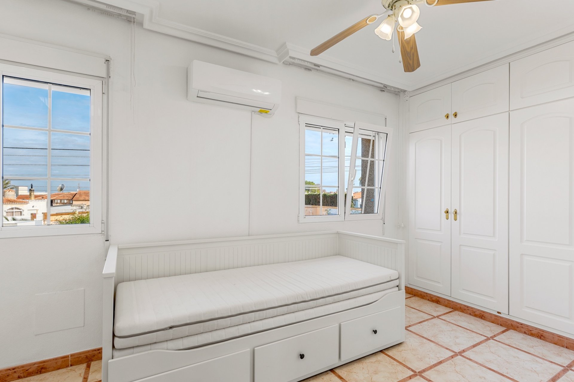 Reventa - Villa - Torrevieia - Torrevieja