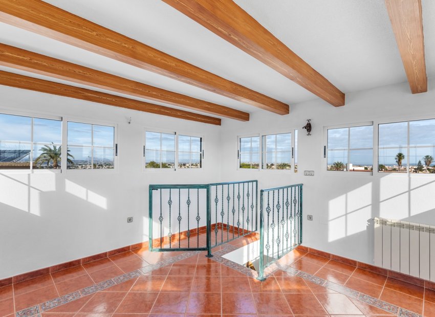 Reventa - Villa - Torrevieia - Torrevieja