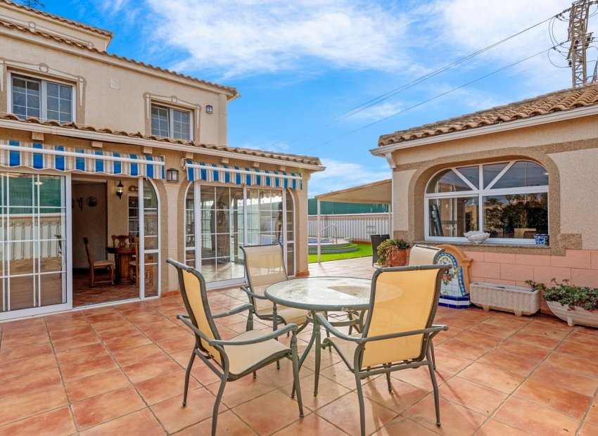 Reventa - Villa - Torrevieia - Torrevieja