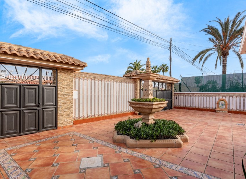 Reventa - Villa - Torrevieia - Torrevieja