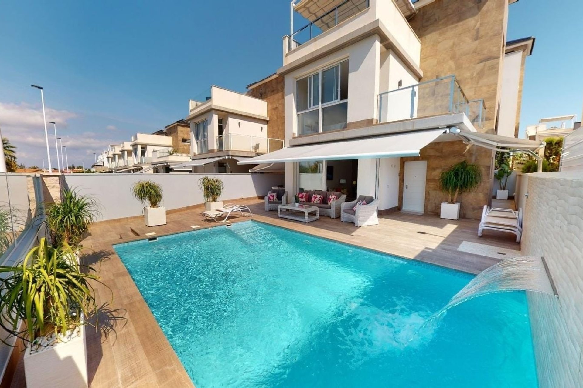 Reventa - Villa - Torrevieia - Torrevieja