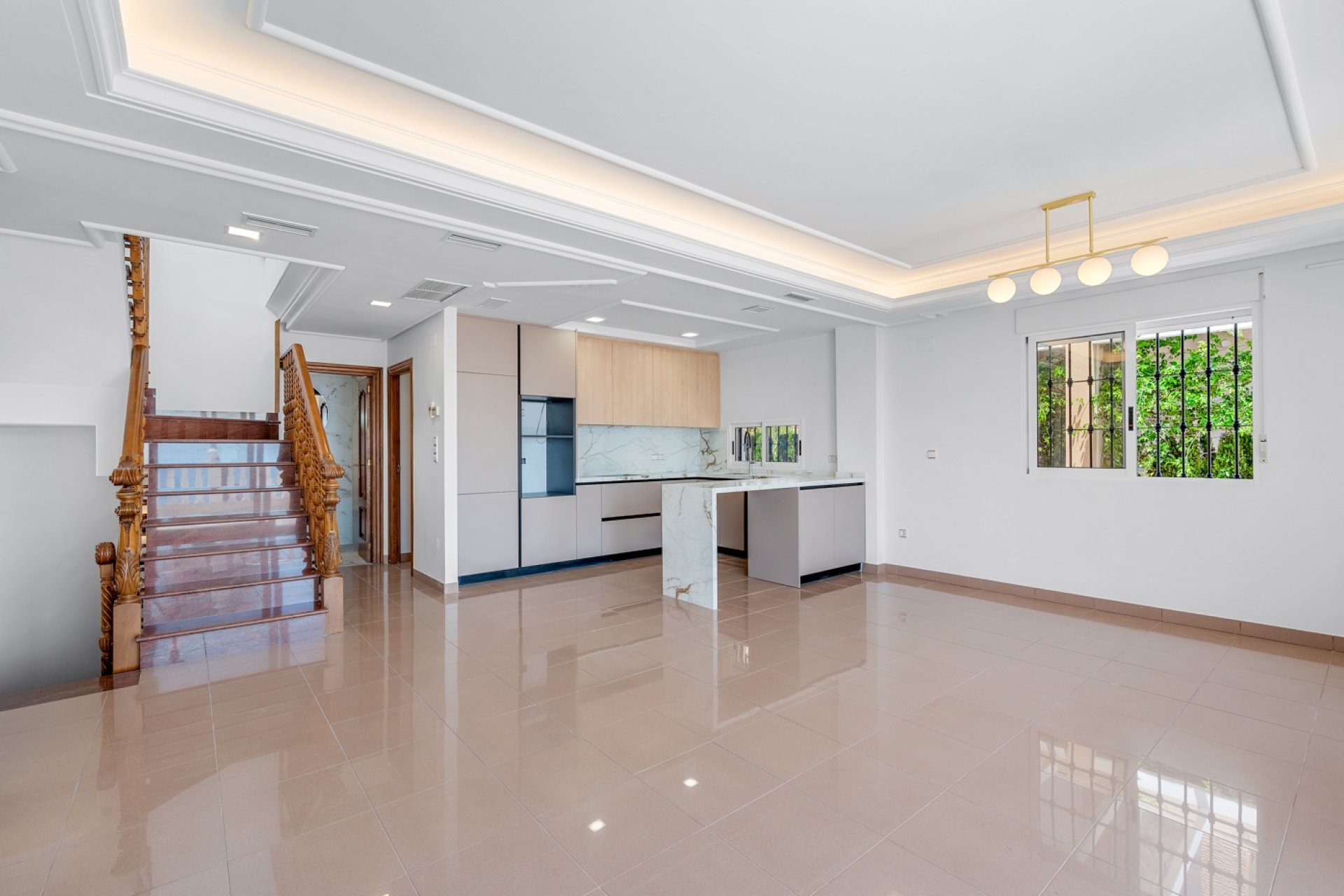 Reventa - Villa - Torrevieia - Torrevieja