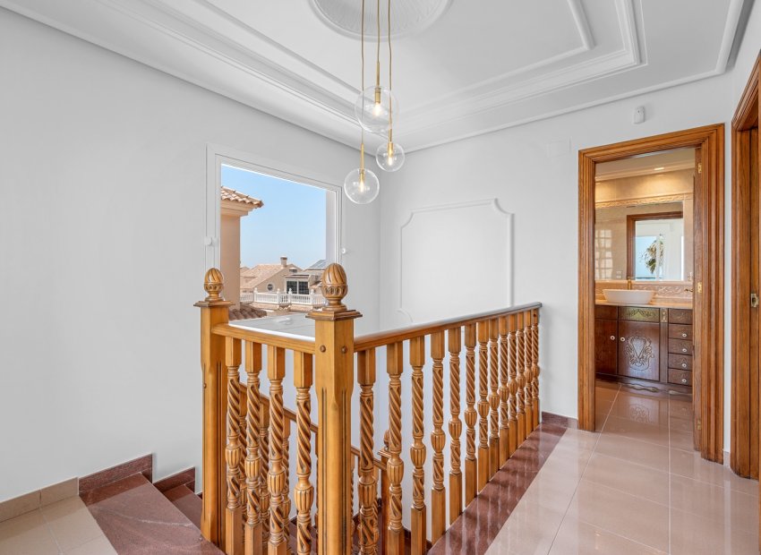 Reventa - Villa - Torrevieia - Torrevieja