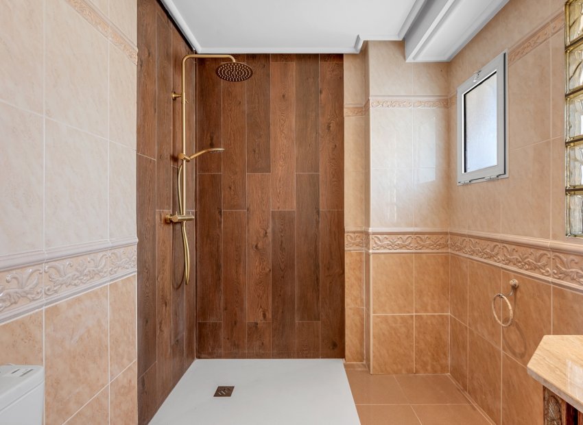 Reventa - Villa - Torrevieia - Torrevieja