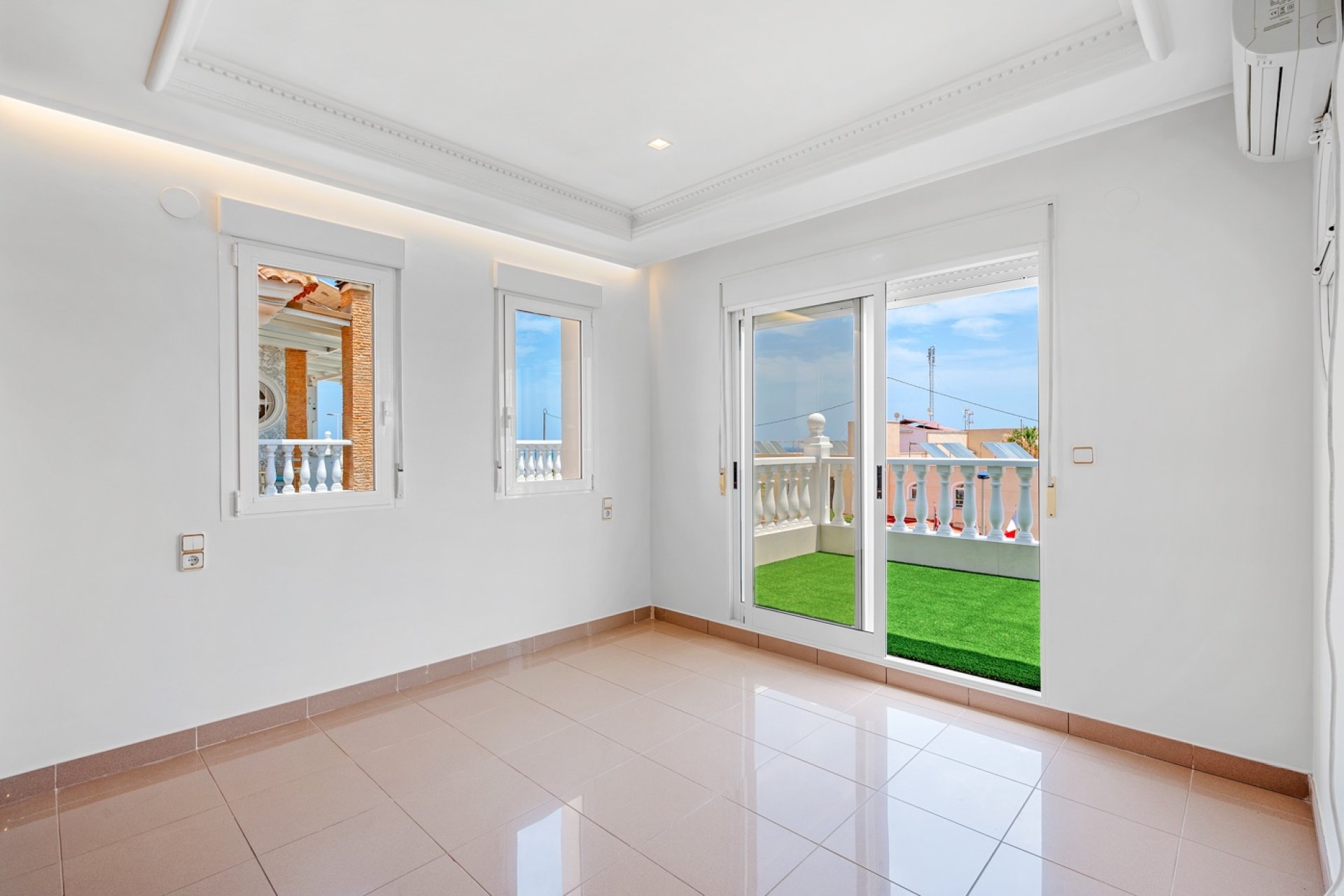 Reventa - Villa - Torrevieia - Torrevieja