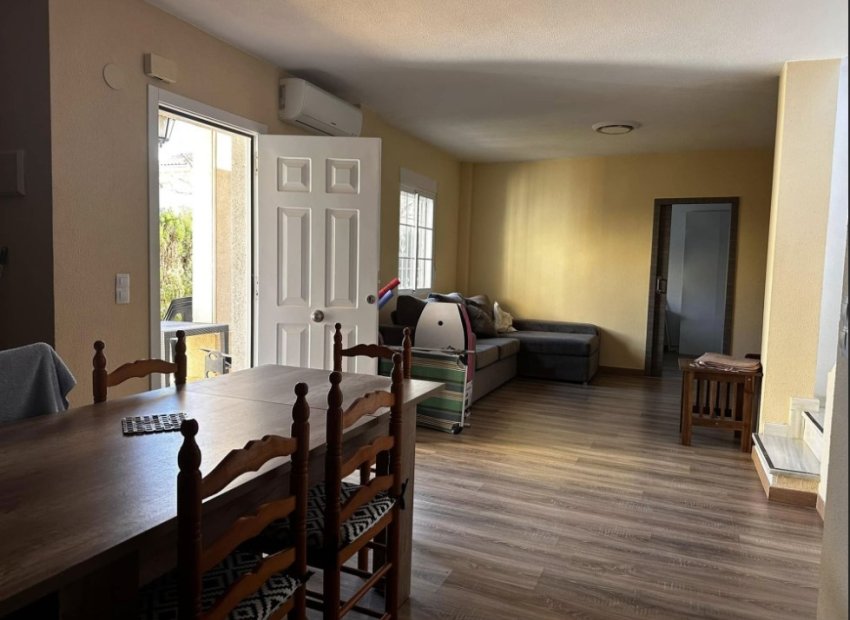 Reventa - Villa - Torrevieia - Torrevieja