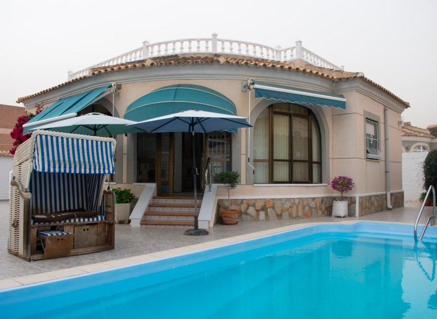 Reventa - Villa - Torrevieia - Torrevieja