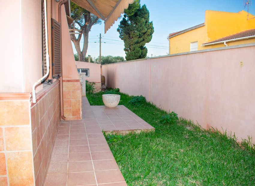 Reventa - Villa - Torrevieia - Torrevieja