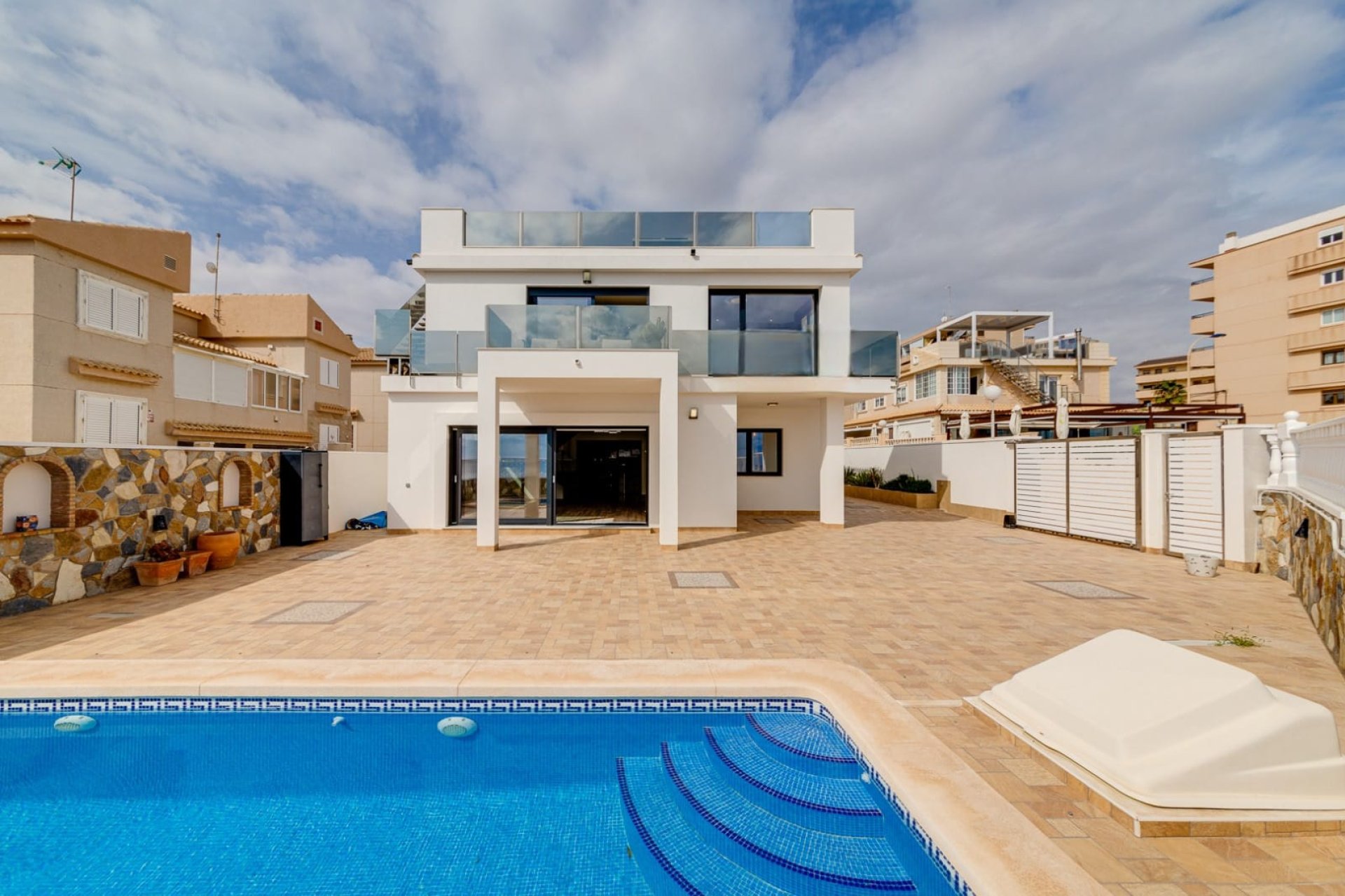 Reventa - Villa - Torrevieia - Torrevieja