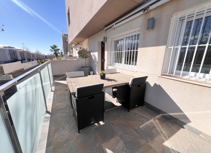 Reventa - Villa - Torrevieia - Torrevieja