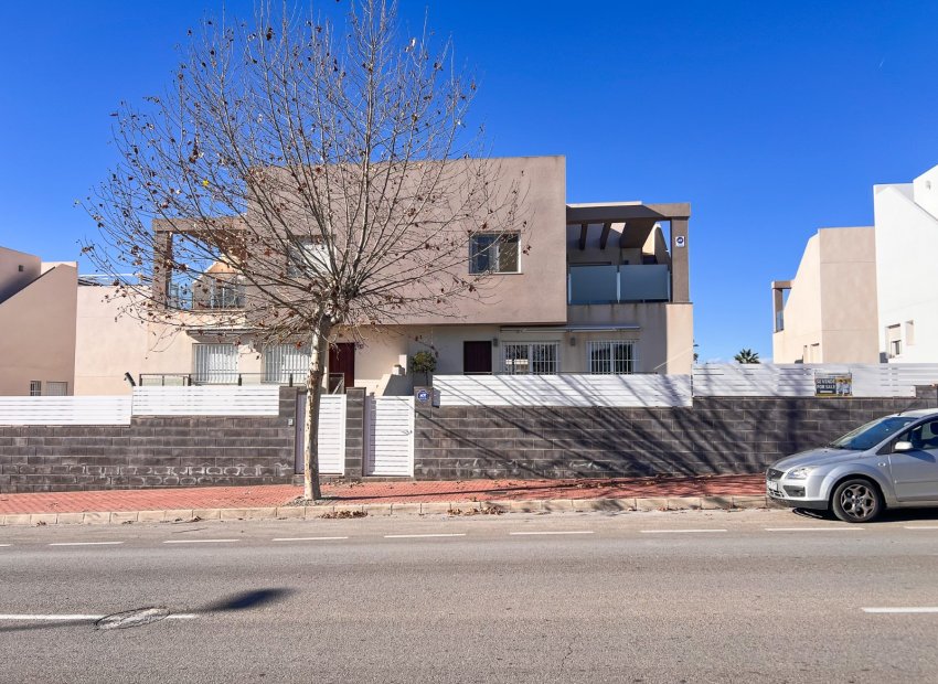 Reventa - Villa - Torrevieia - Torrevieja