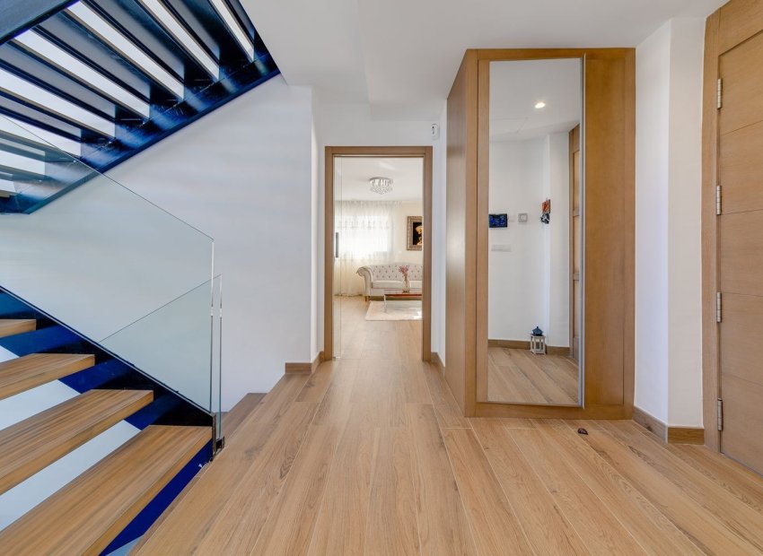 Reventa - Villa - Torrevieia - Torrevieja