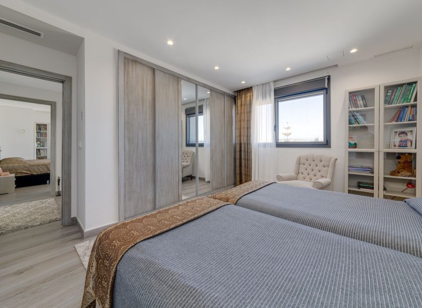 Reventa - Villa - Torrevieia - Torrevieja