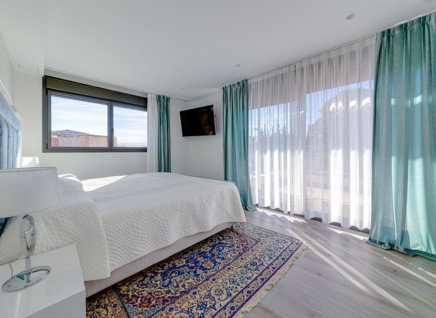 Reventa - Villa - Torrevieia - Torrevieja
