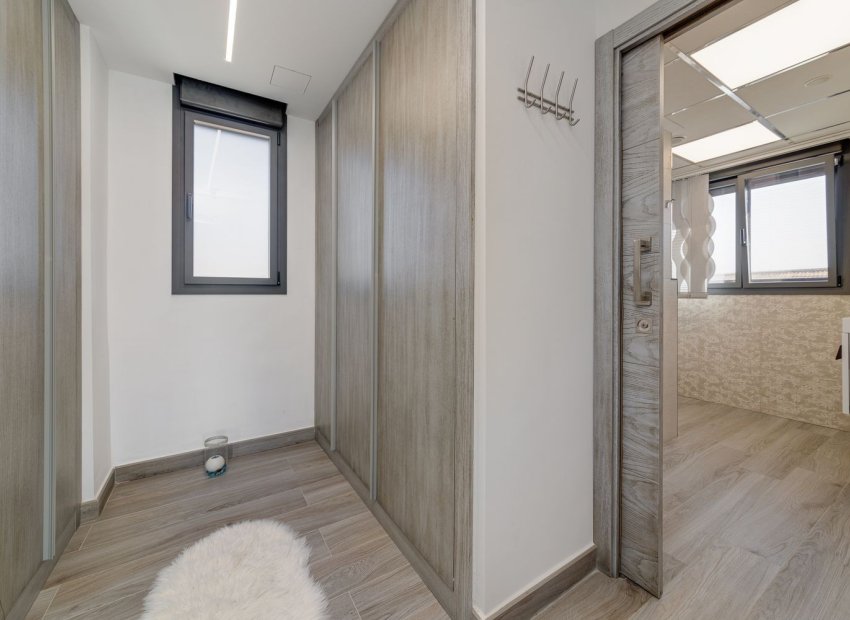 Reventa - Villa - Torrevieia - Torrevieja