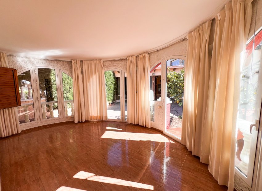 Reventa - Villa - Torrevieia - Torrevieja